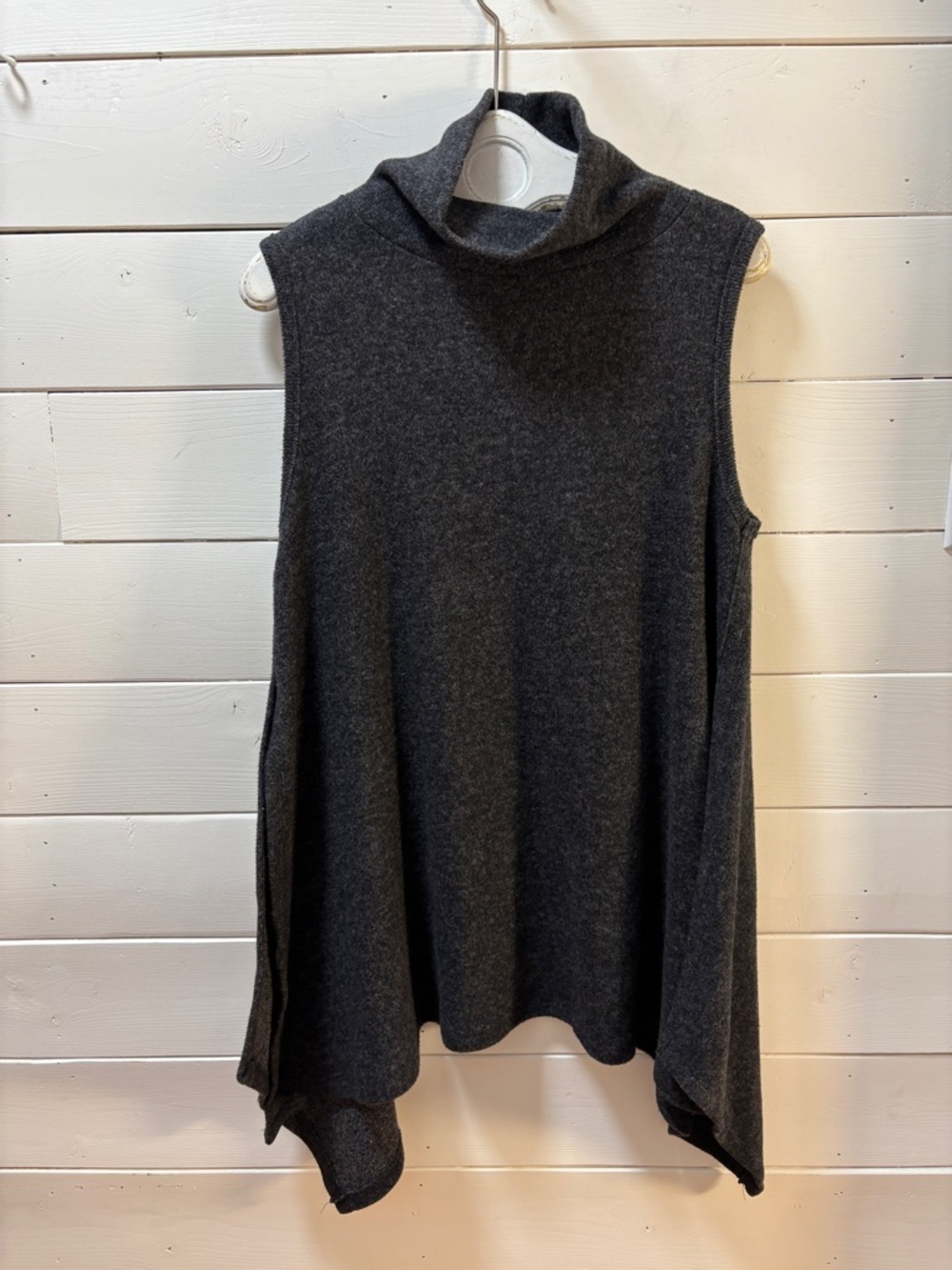 RIBBON+ CHARCOAL GREY ASYMMETRICAL SLEEVELESS TOP SIZE L/